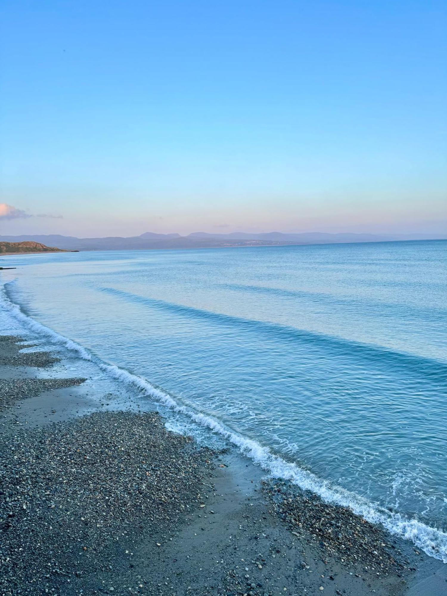 Church Duplex With Breathtaking Sea & Mountain Views Leilighet Criccieth Eksteriør bilde